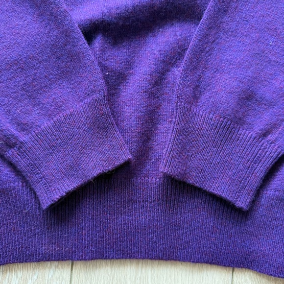 Uniqlo 100% Cashmere V-Neck Sweater in Purple Heather Women’s Size XS - Picture 8 of 9